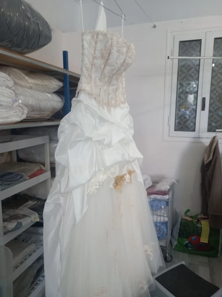 👔 Pressing du Canigou. Prades (66)👗 - photo 1