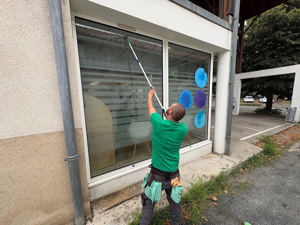 Comme9 propreté et services - photo 1