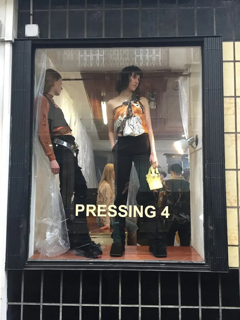 Pressing 4 - photo 2