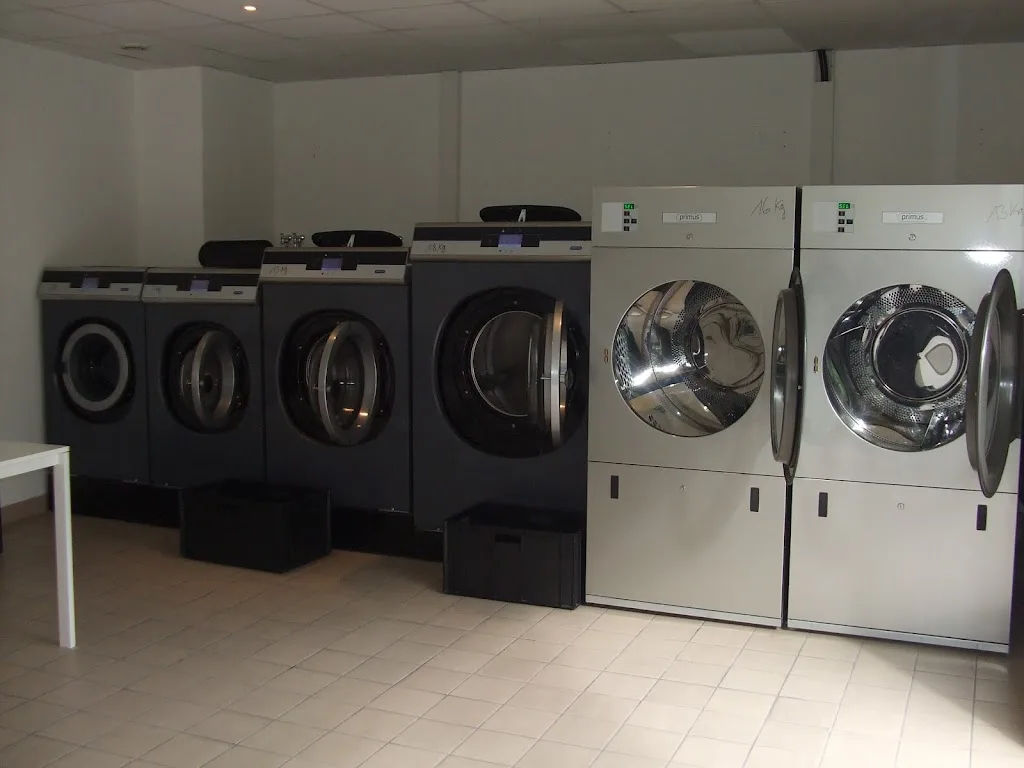AVS Pressing - Blanchisserie - Laverie - photo 1