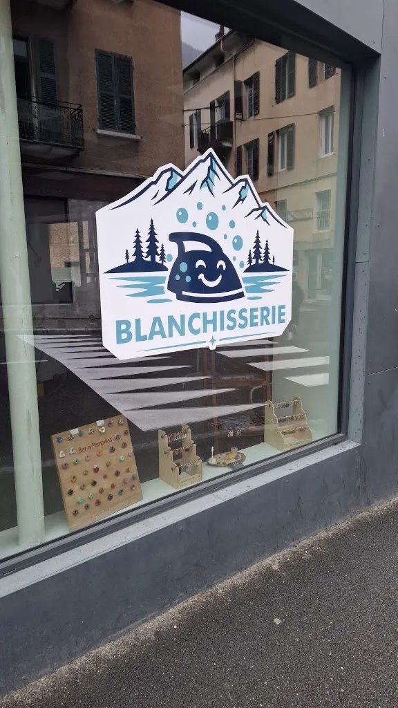 Blanchisserie Bulles et repassage - photo 2