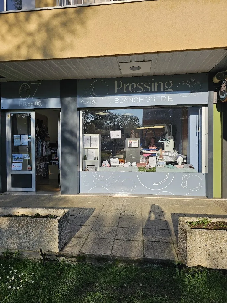 OZ PRESSING - BLANCHISSERIE - photo 2