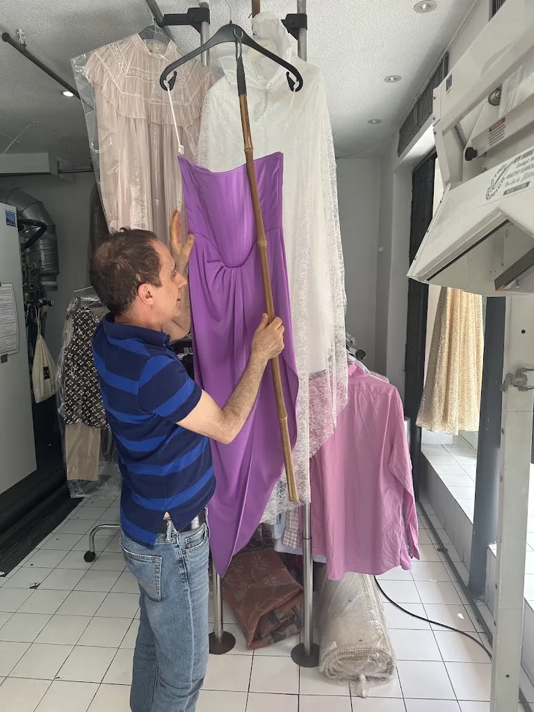 Au Pressing des Dames - photo 1