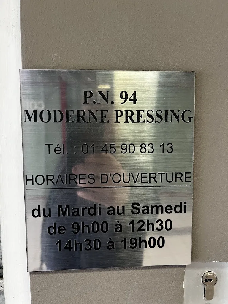Moderne Pressing - photo 1
