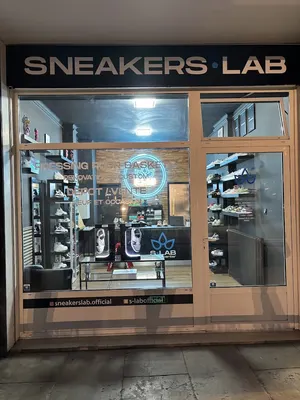 SNEAKERS - LAB // SHOES CENTER