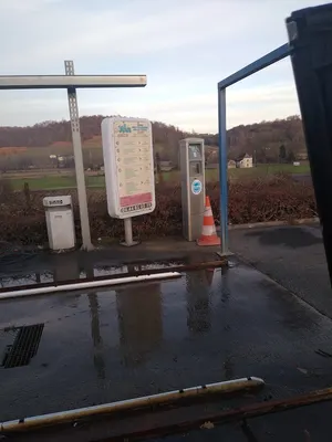 Monein Pressing