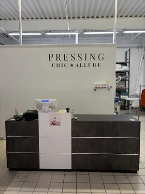 PRESSING ALLURE CHIC