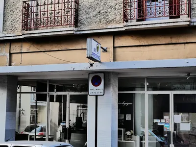 Aix Pressing
