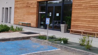 Etablissement Aide et de Service par le Travail ESAT